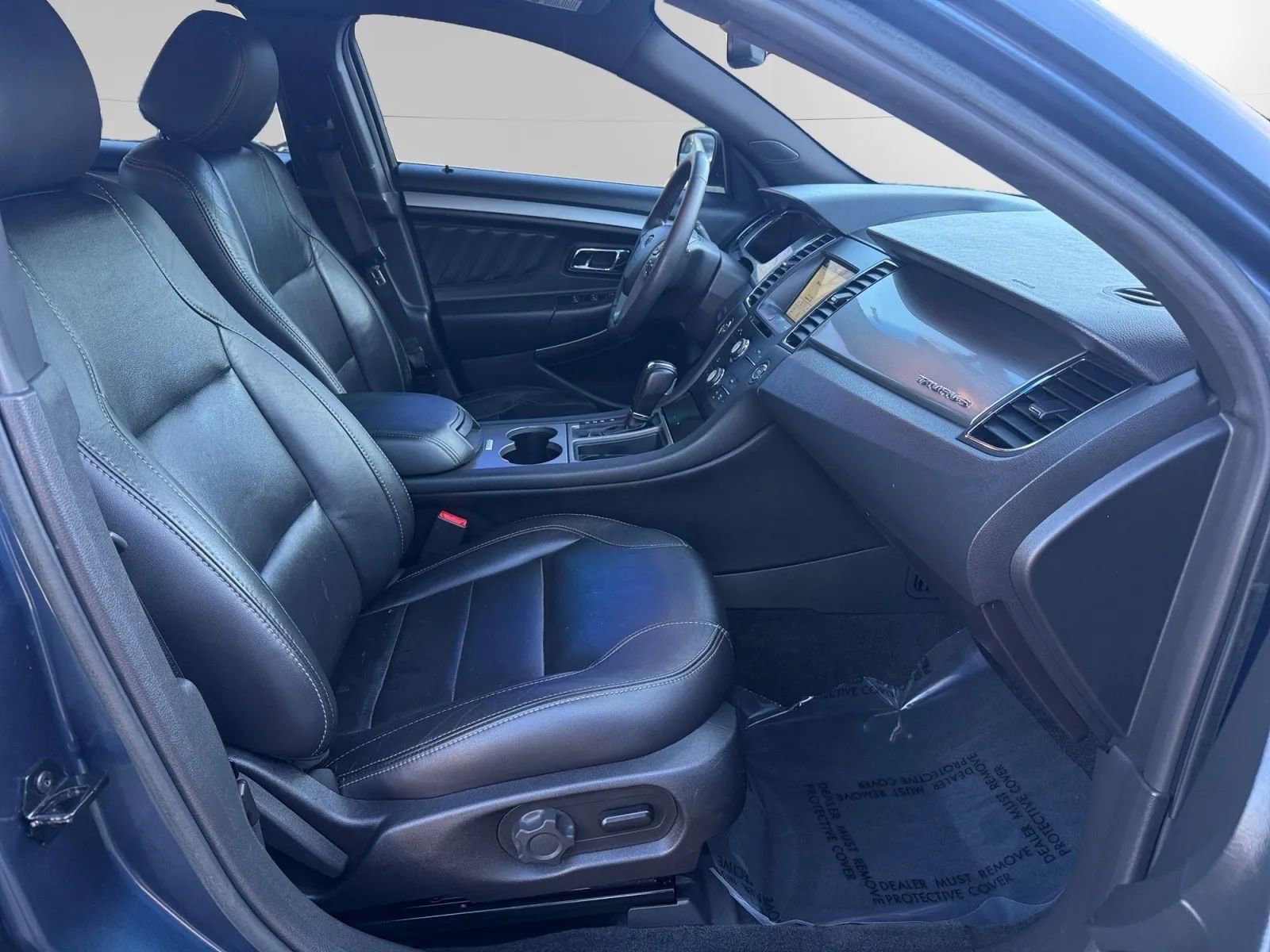 Used 2018 Ford Taurus SEL w/ Equipment Group 201A image 19