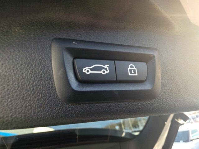 Used 2023 BMW X5 xDrive40i w/ Executive Package image 33