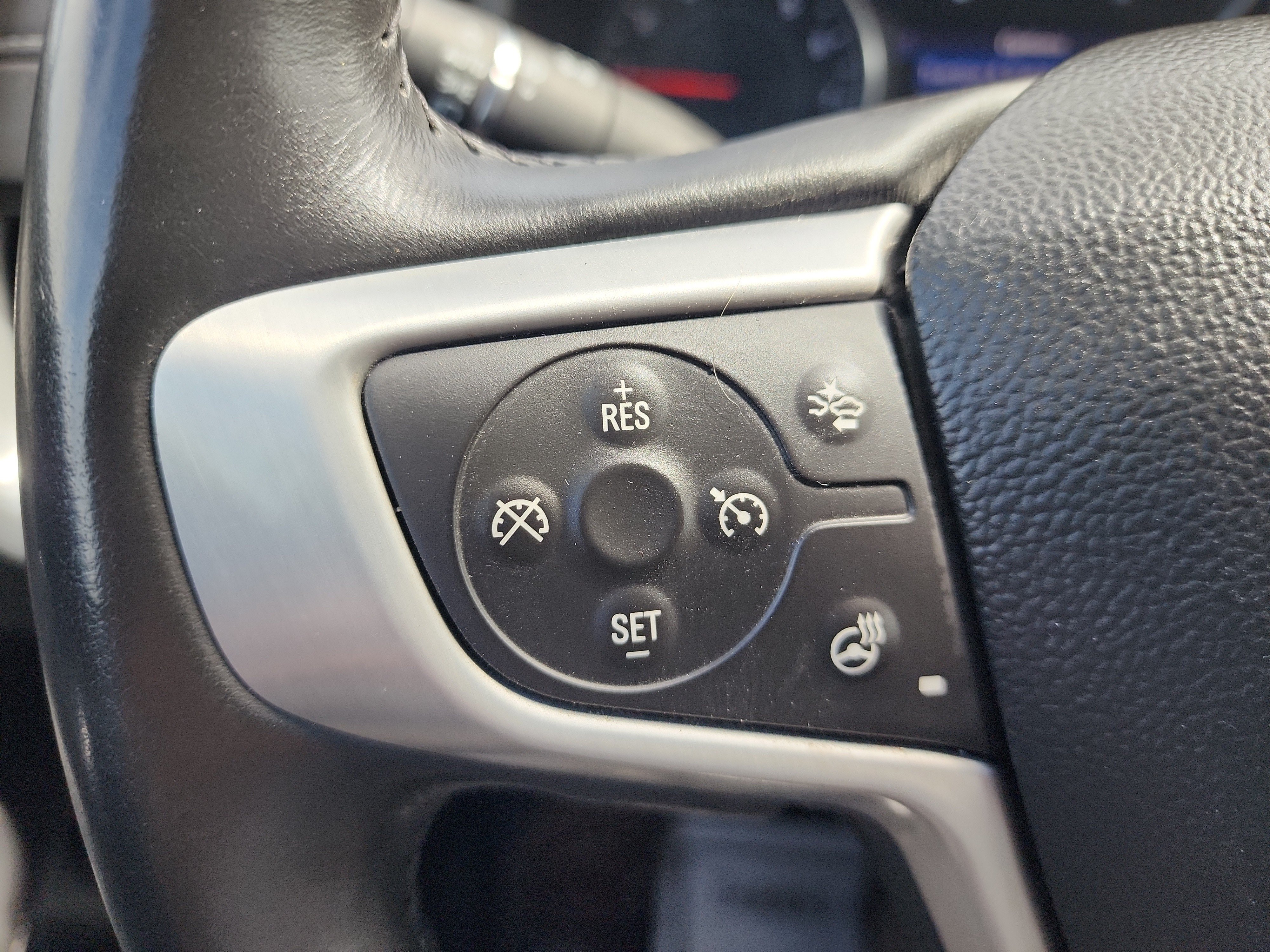 Certified 2022 GMC Terrain SLT w/ Infotainment Package II AWD/4WD image 22