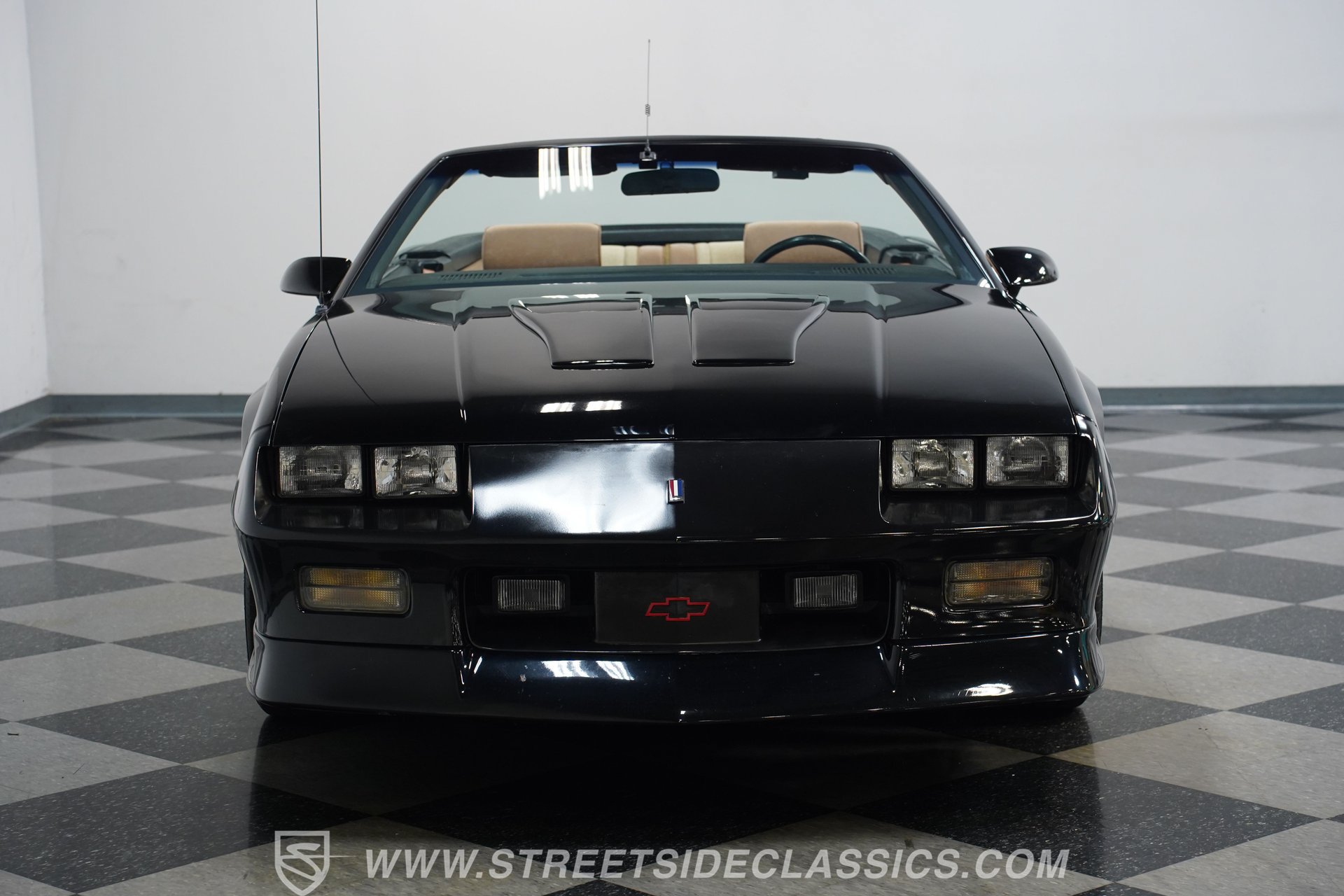 Used 1991 Chevrolet Camaro Z28 RWD image 19