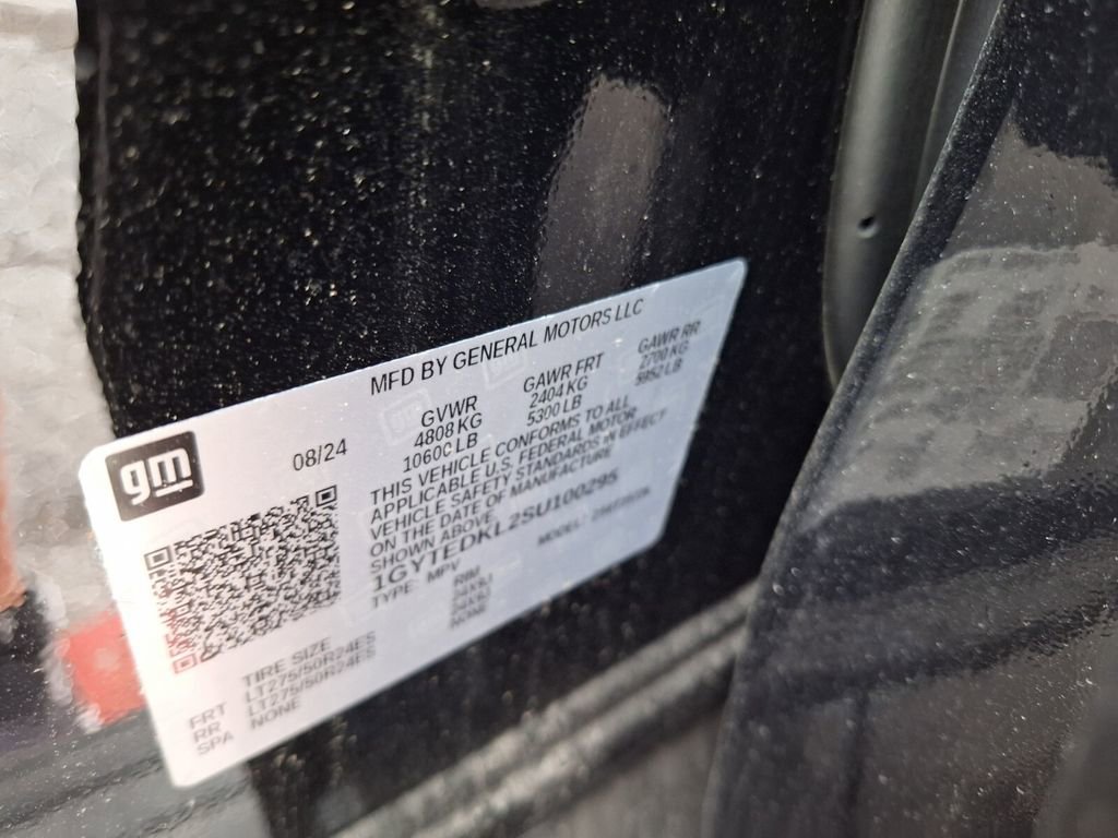 New 2025 Cadillac Escalade IQ Luxury 2 image 35