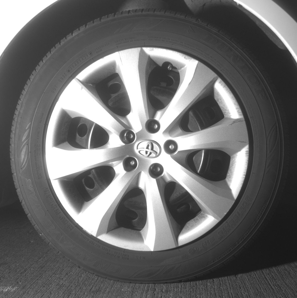 Used 2025 Toyota Corolla LE FWD image 13