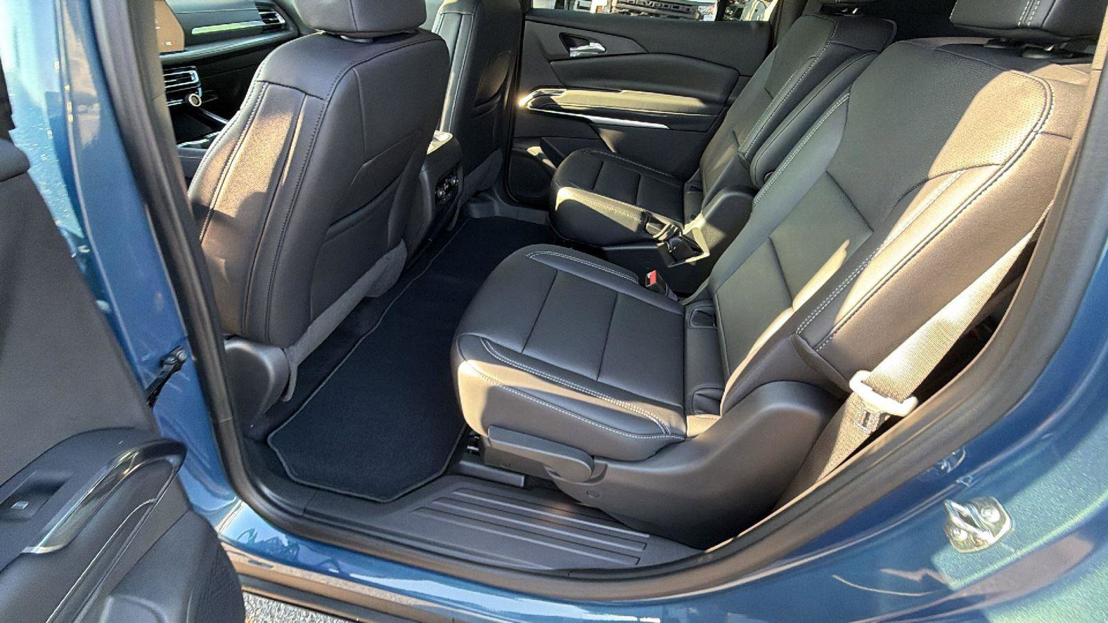 New 2026 Chevrolet Traverse LT FWD image 16