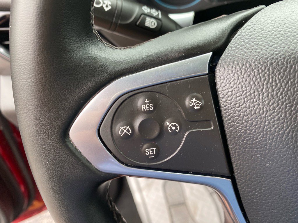 Used 2023 Chevrolet Traverse LT image 19