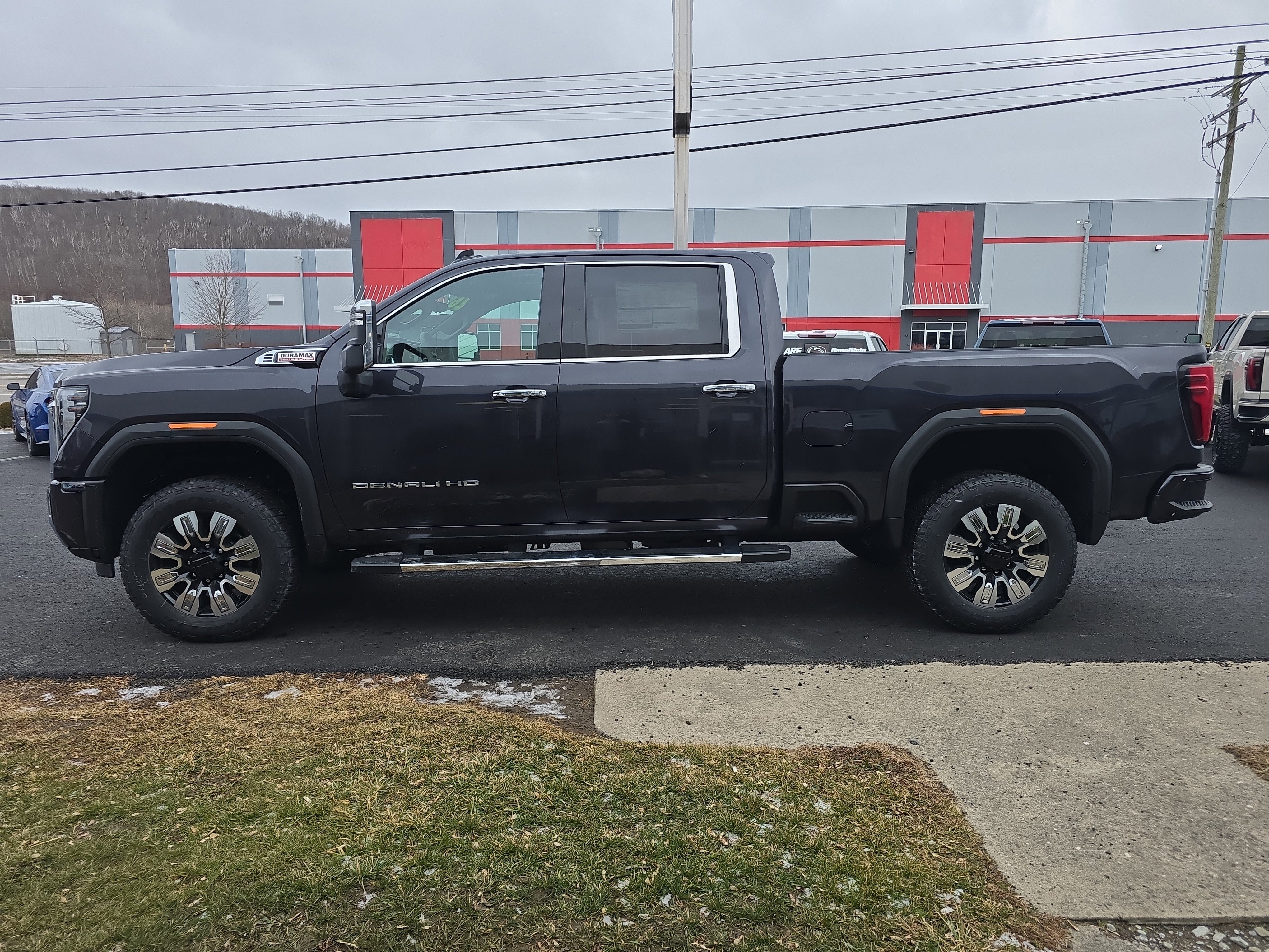 New 2026 GMC Sierra 3500 Denali w/ Denali Reserve Package image 7