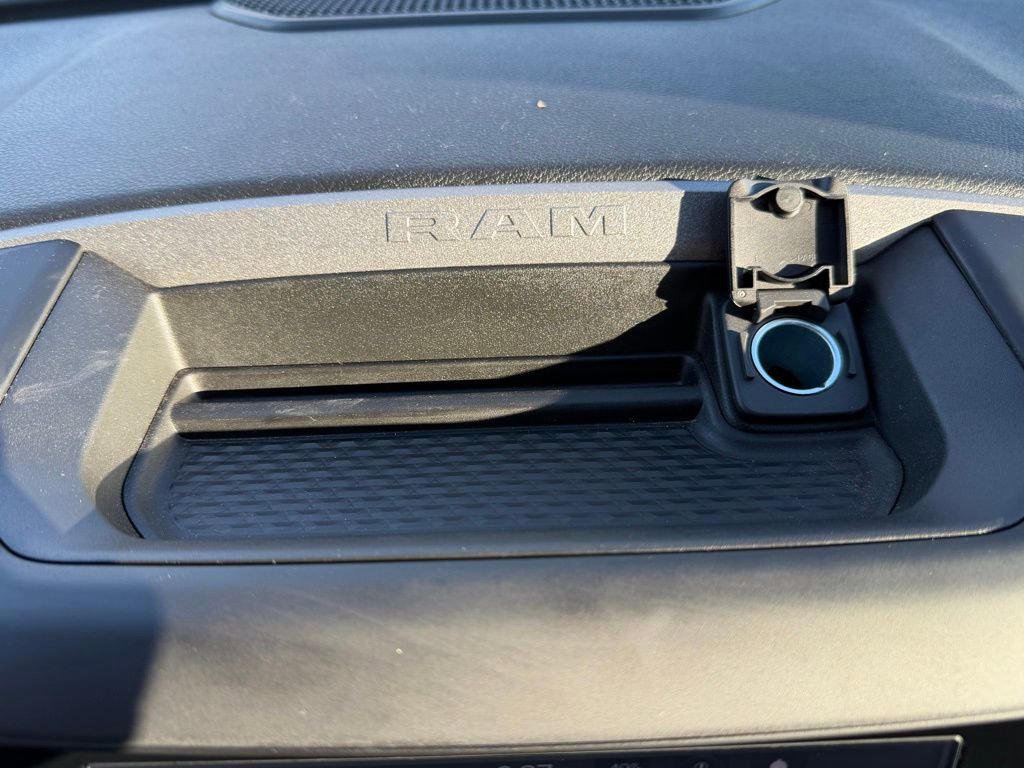 Used 2025 RAM 3500 Tradesman w/ Chrome Appearance Group image 27