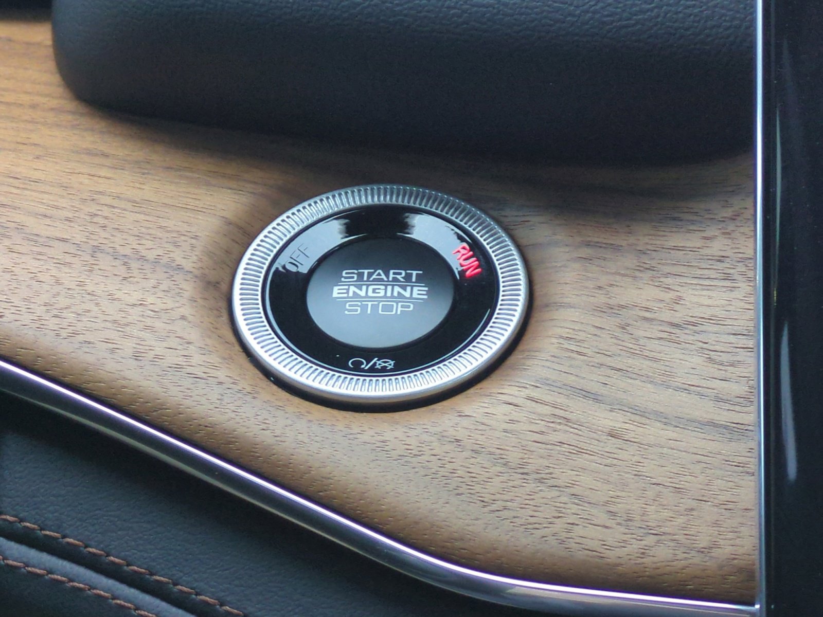 New 2025 Jeep Grand Cherokee L Summit image 30