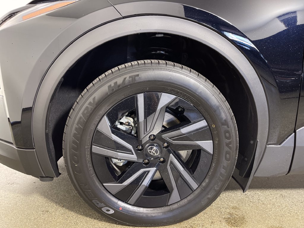 New 2026 Toyota C-HR AWD/4WD image 11