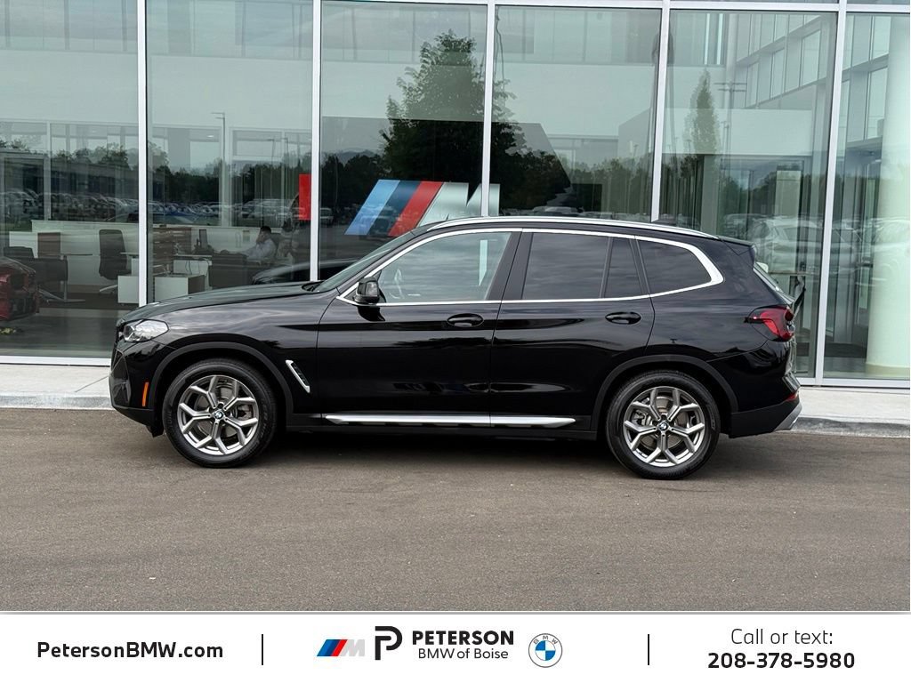 Used 2022 BMW X3 xDrive30i w/ Premium Package 2 AWD/4WD image 2