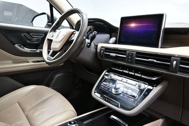 Used 2021 Lincoln Corsair Reserve AWD/4WD image 17