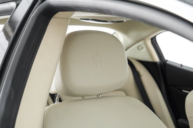 Used 2014 Maserati Ghibli S Q4 AWD/4WD image 38