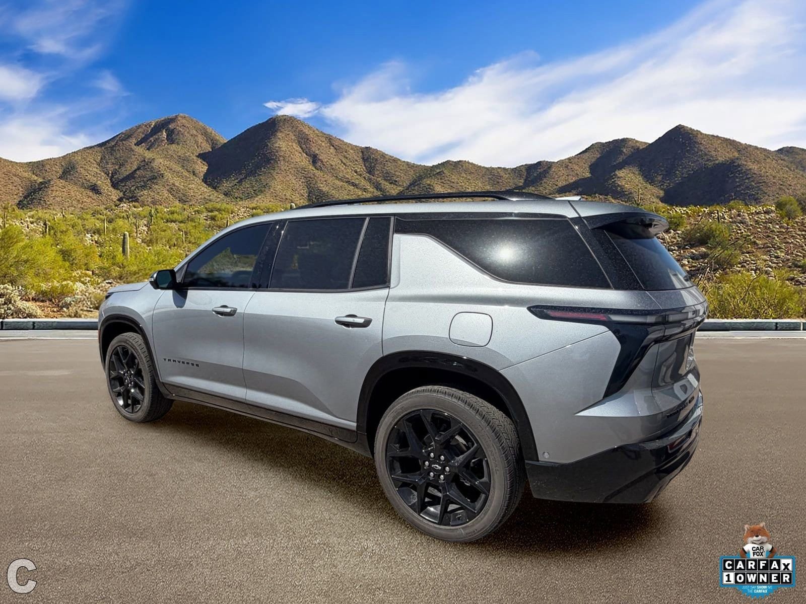 Certified 2024 Chevrolet Traverse RS image 3