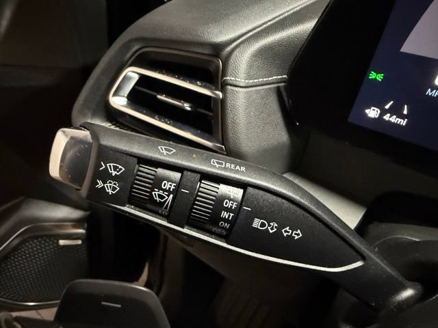Used 2024 Chevrolet Traverse LT w/ Enhanced Driving Package FWD image 37