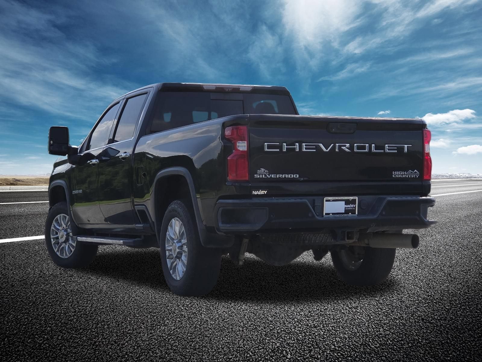 Used 2020 Chevrolet Silverado 2500 High Country w/ Technology Package AWD/4WD image 19