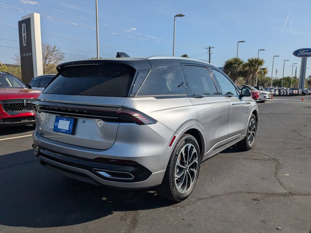 New 2026 Lincoln Nautilus Reserve AWD/4WD image 4