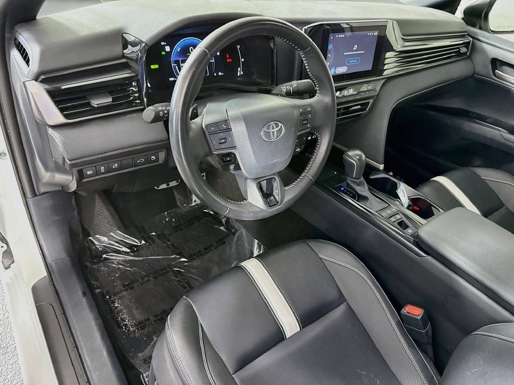 Used 2025 Toyota Camry SE w/ Convenience Package FWD image 22