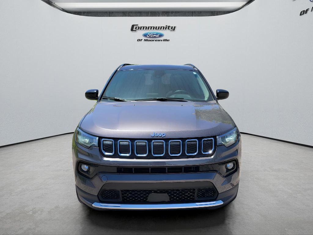 Used 2022 Jeep Compass Limited w/ Sun and Sound Group AWD/4WD image 2