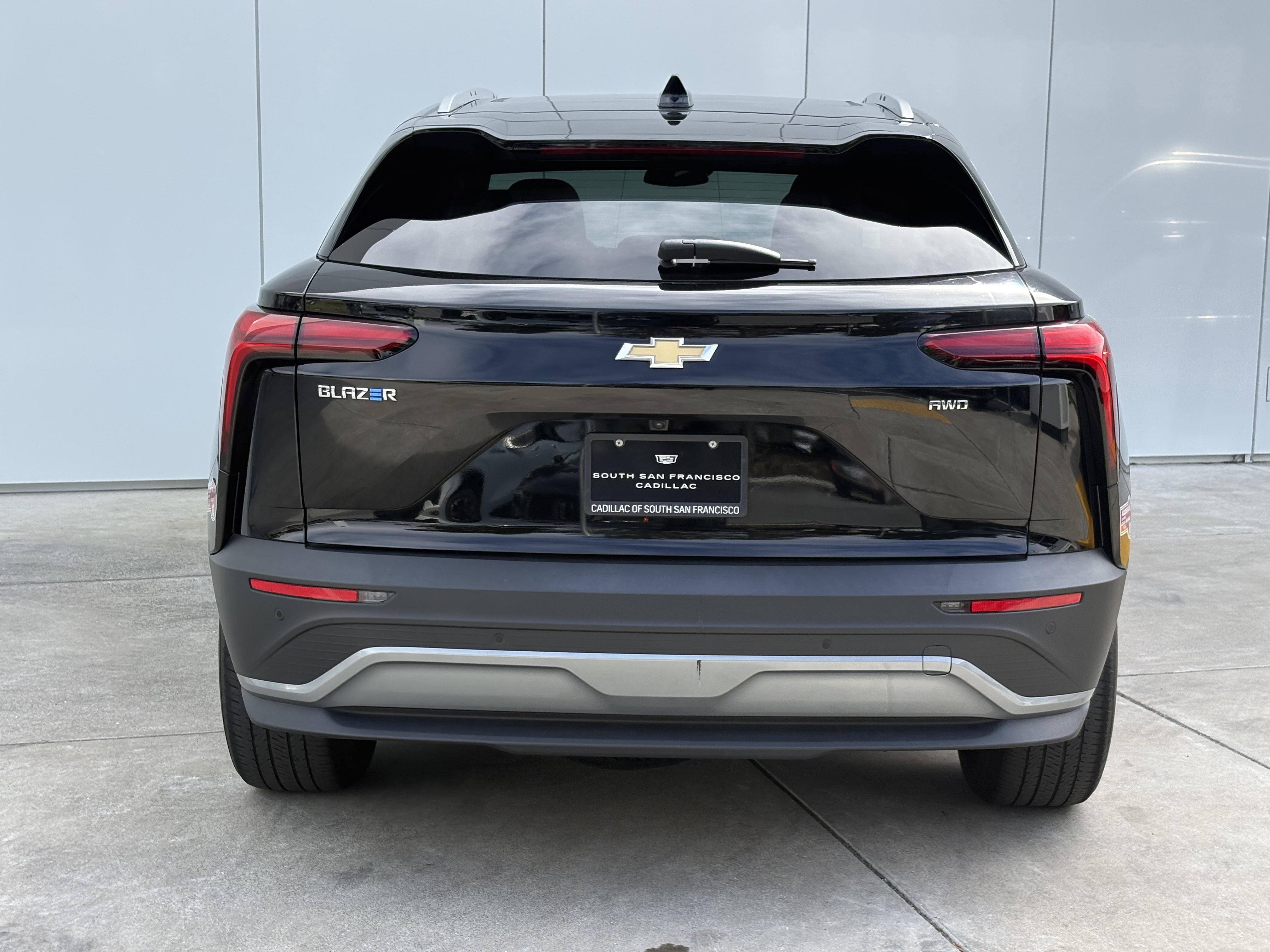 Used 2024 Chevrolet Blazer EV LT AWD/4WD image 8