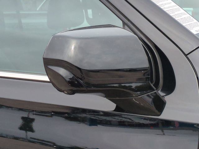 Certified 2025 Chevrolet Suburban LT image 11