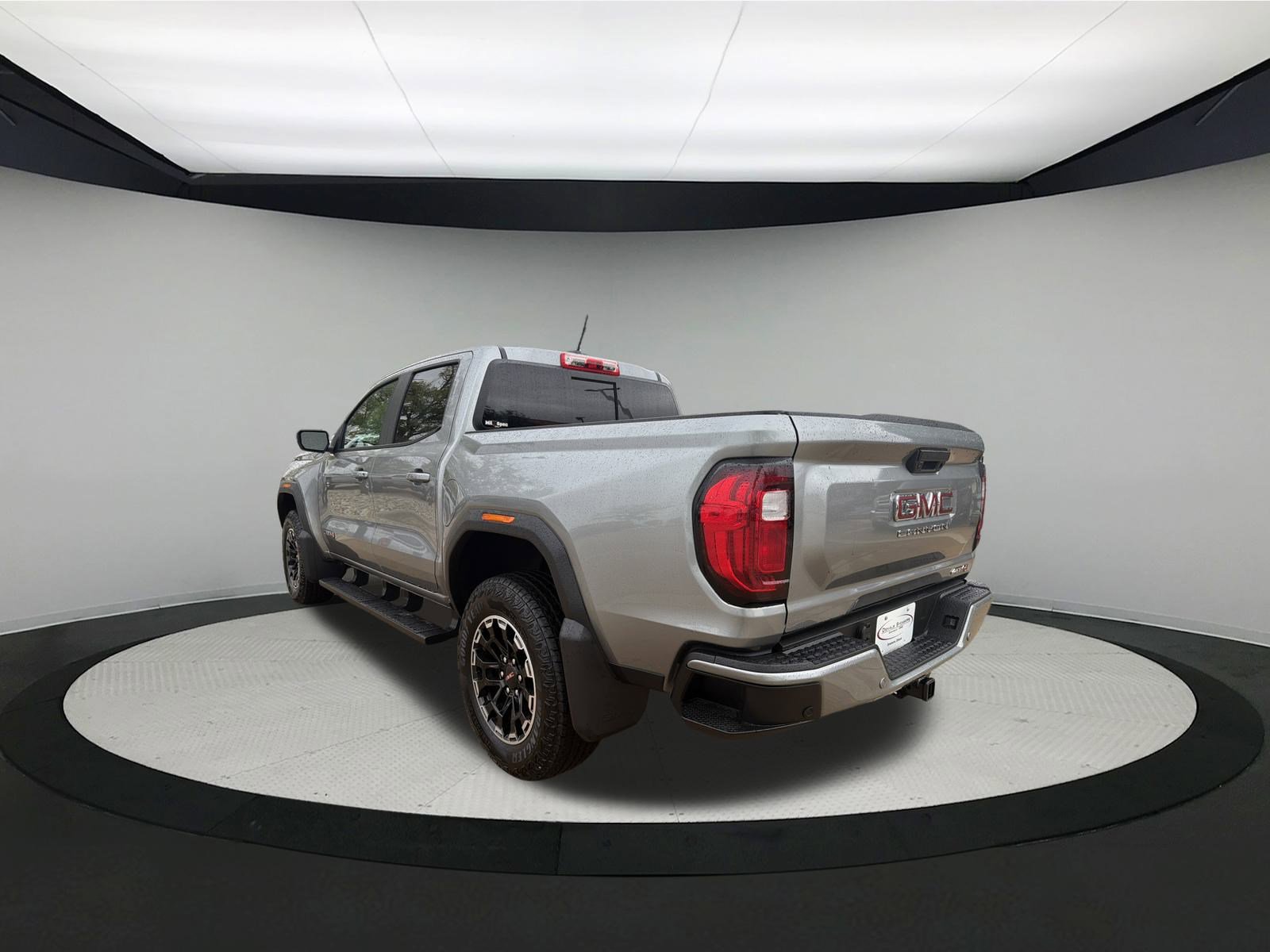 Used 2026 GMC Canyon AT4 w/ Technology Plus Package image 7