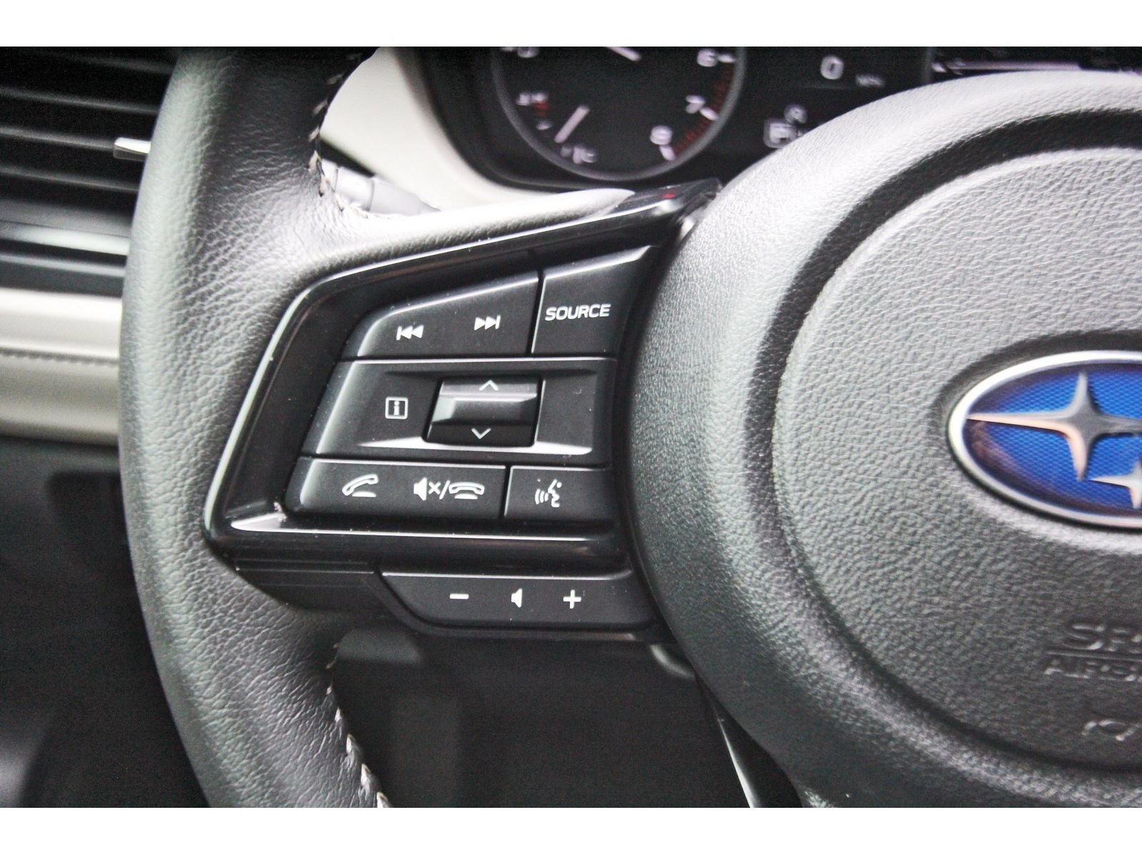 Certified 2025 Subaru Forester Premium AWD/4WD image 15