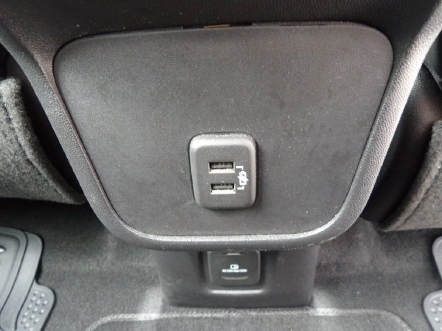 Used 2023 Chevrolet Equinox Premier AWD/4WD image 15