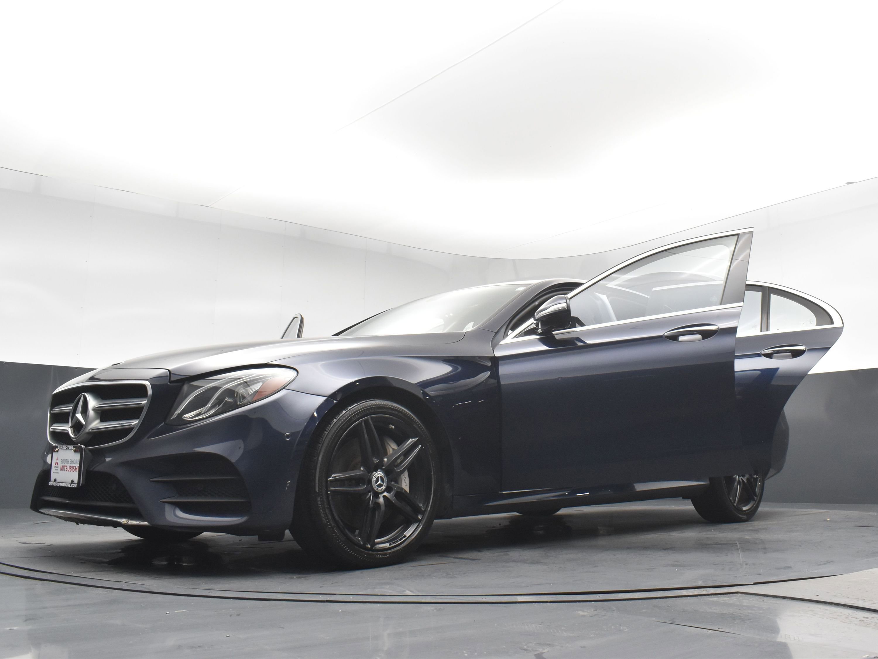 Used 2017 Mercedes-Benz E 300 4MATIC image 30