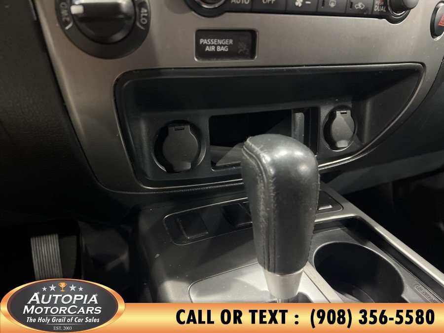 Used 2013 Nissan Armada SV AWD/4WD image 26
