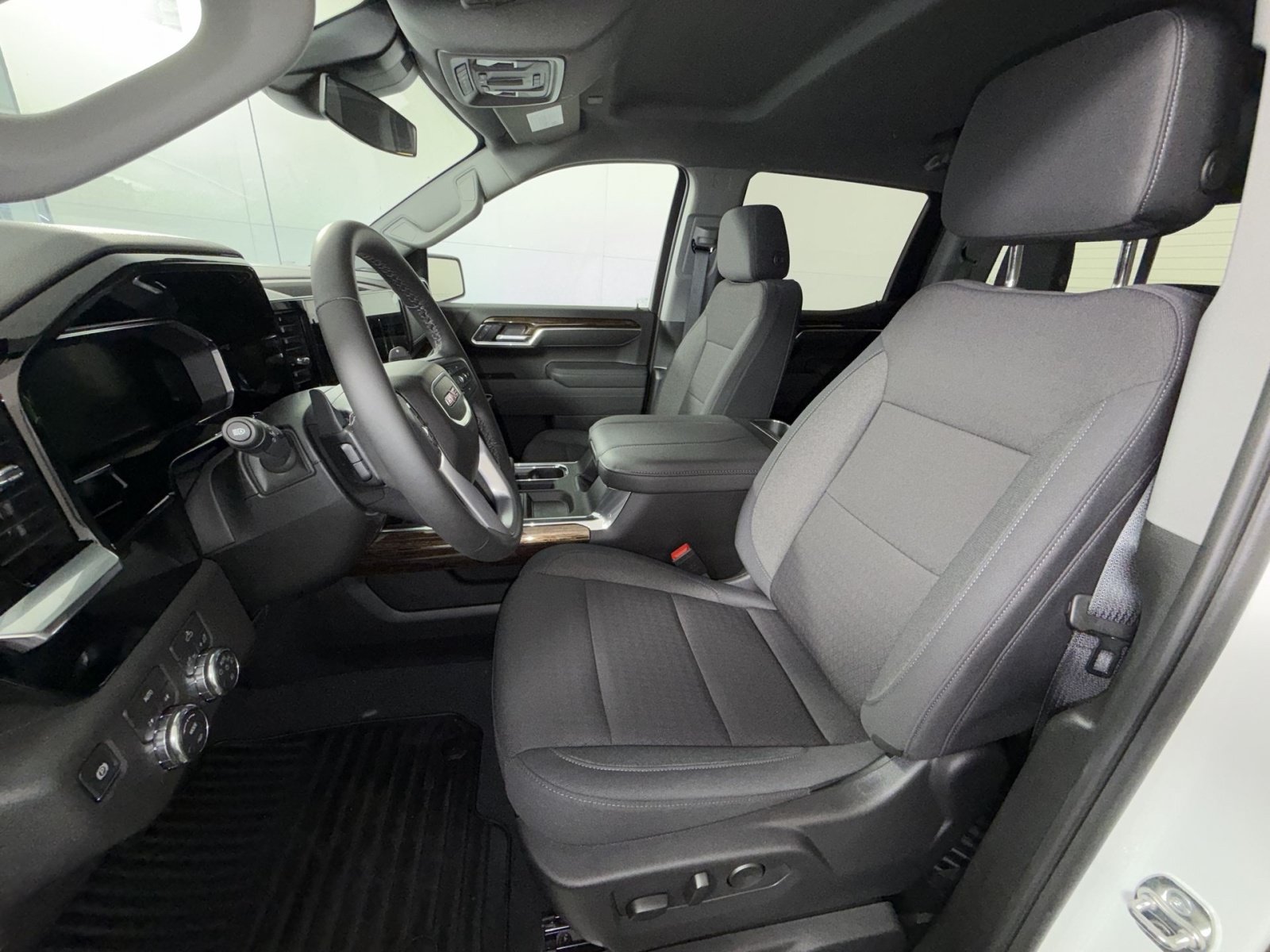 New 2026 GMC Sierra 1500 Elevation w/ Preferred Package AWD/4WD image 13