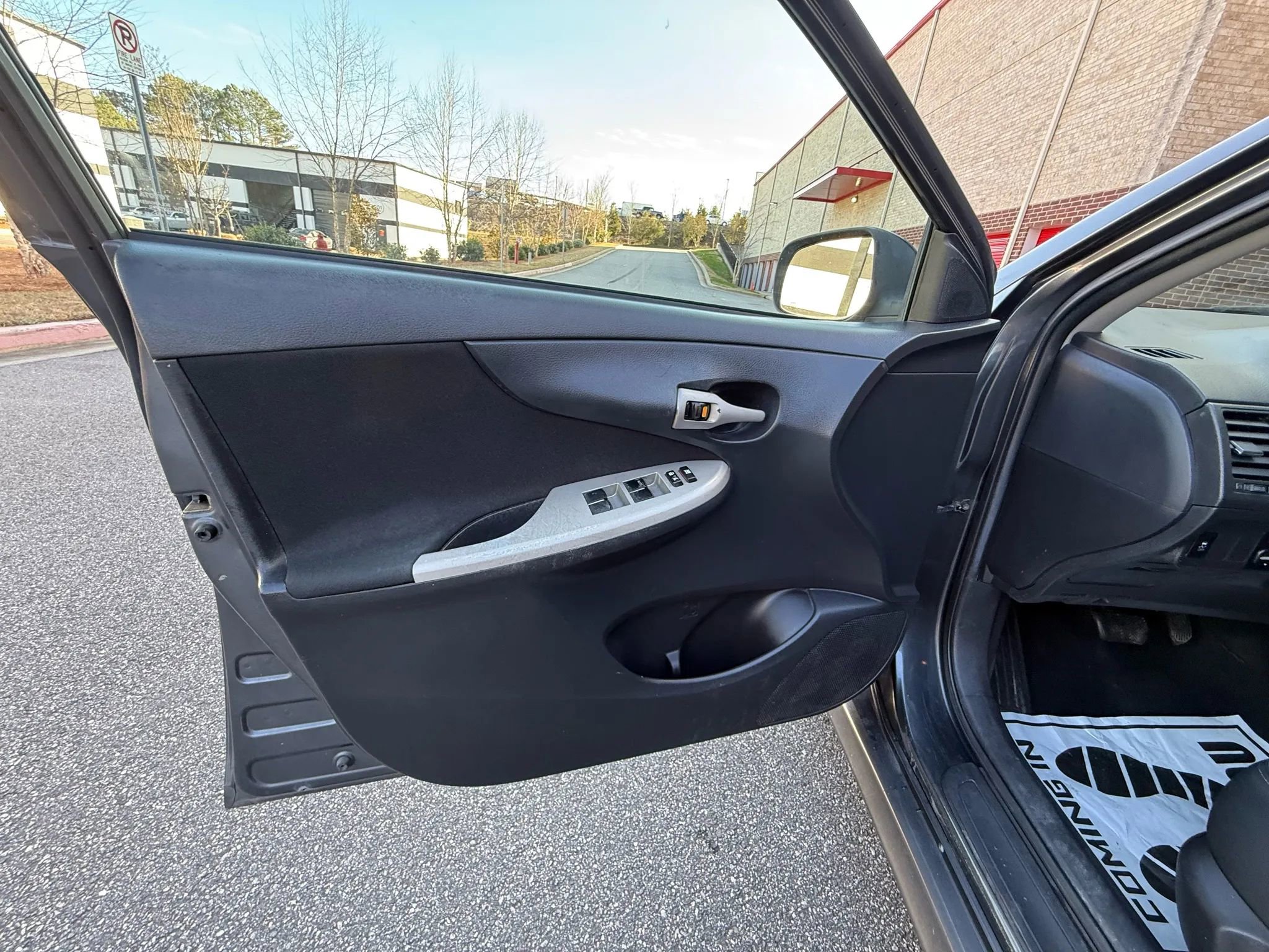 Used 2012 Toyota Corolla S image 15