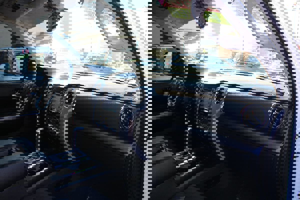 Used 2015 Toyota Tundra SR5 image 22