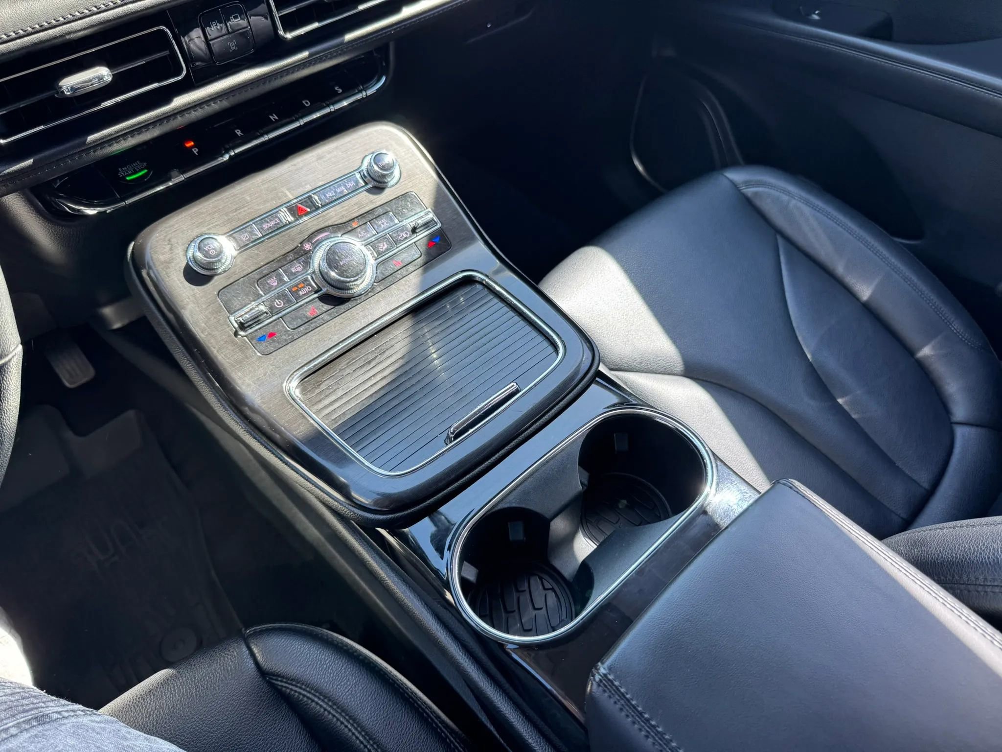 Used 2022 Lincoln Nautilus FWD w/ Premium Package image 39