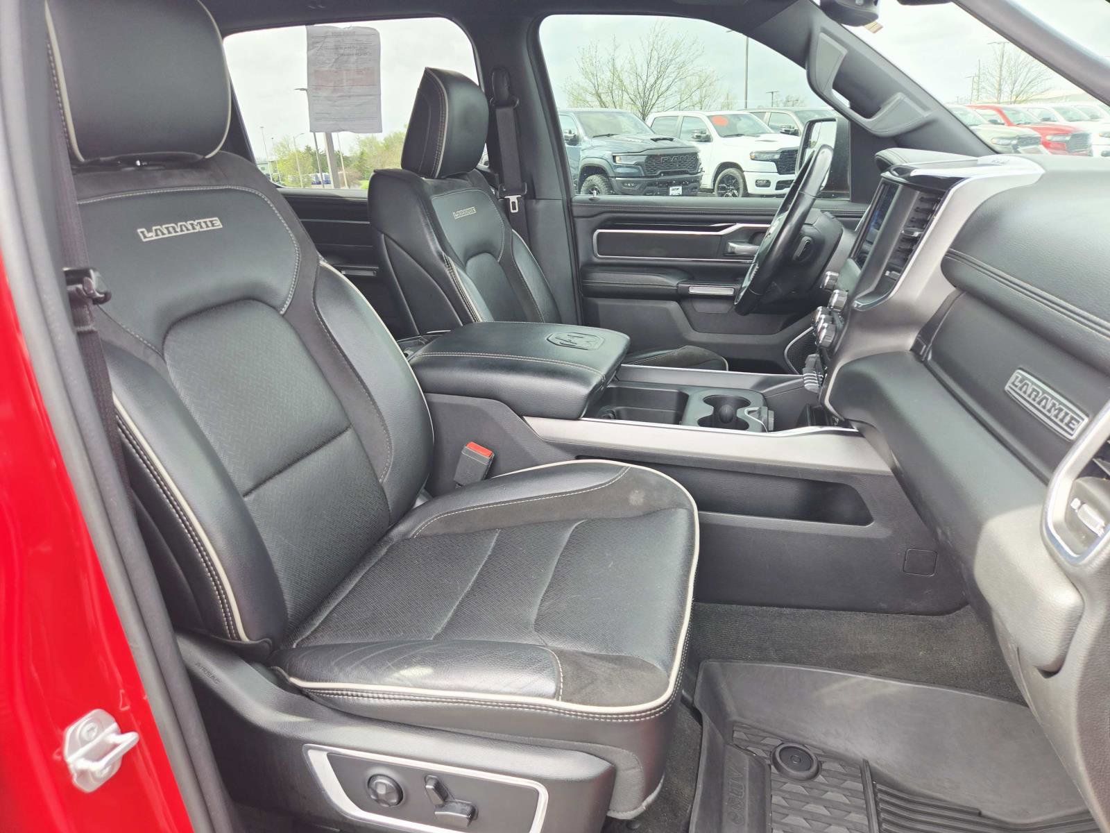 Used 2021 RAM 1500 Laramie w/ Sport Appearance Package image 16