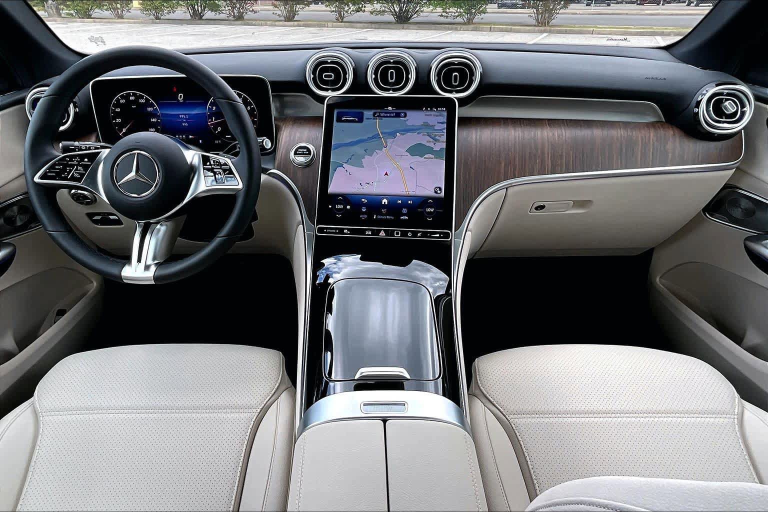 Used 2026 Mercedes-Benz GLC 300 4MATIC image 16