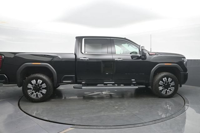 New 2026 GMC Sierra 2500 Denali w/ Denali Reserve Package AWD/4WD image 6