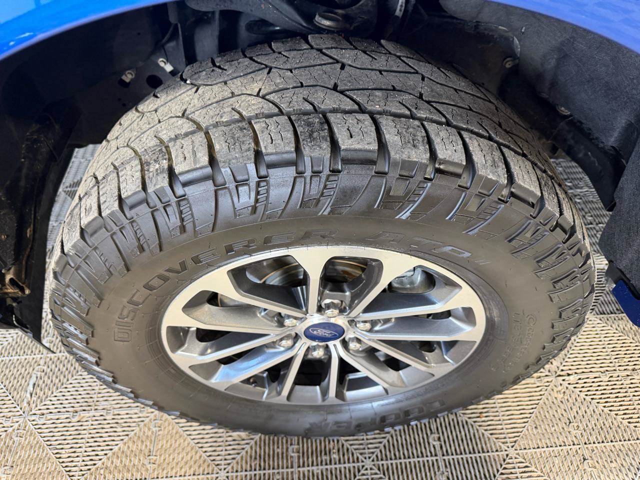 Used 2018 Ford F150 XLT w/ Equipment Group 302A Luxury AWD/4WD image 25