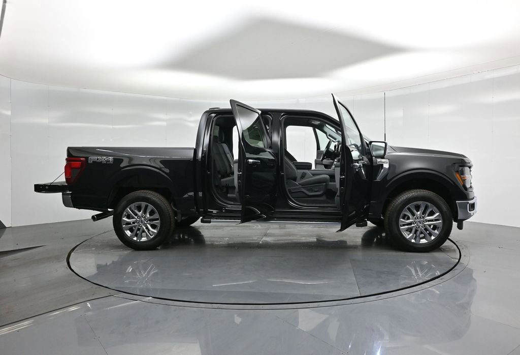 New 2025 Ford F150 XLT w/ Equipment Group 303A High image 4