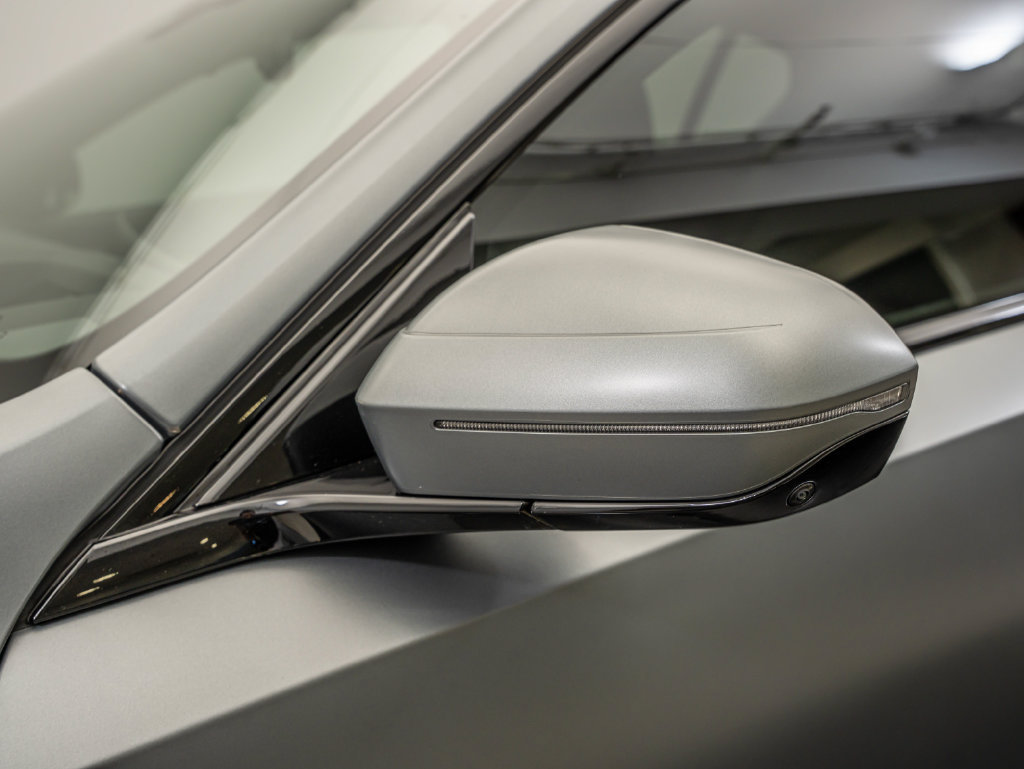Used 2024 BMW i5 eDrive40i w/ M Sport Package RWD image 16