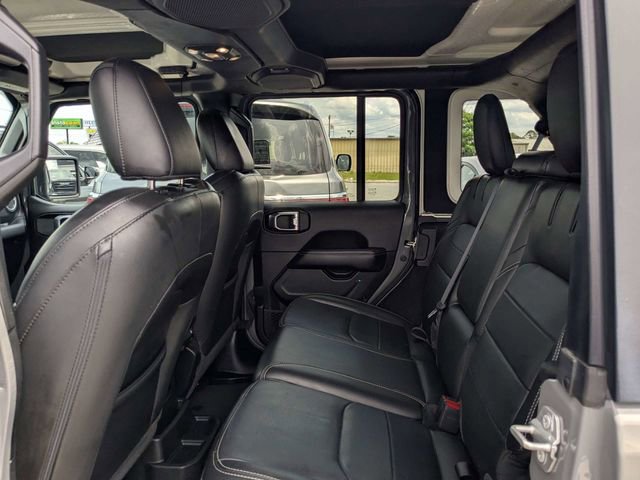 Used 2022 Jeep Wrangler Unlimited Sahara w/ Safety Group AWD/4WD image 11