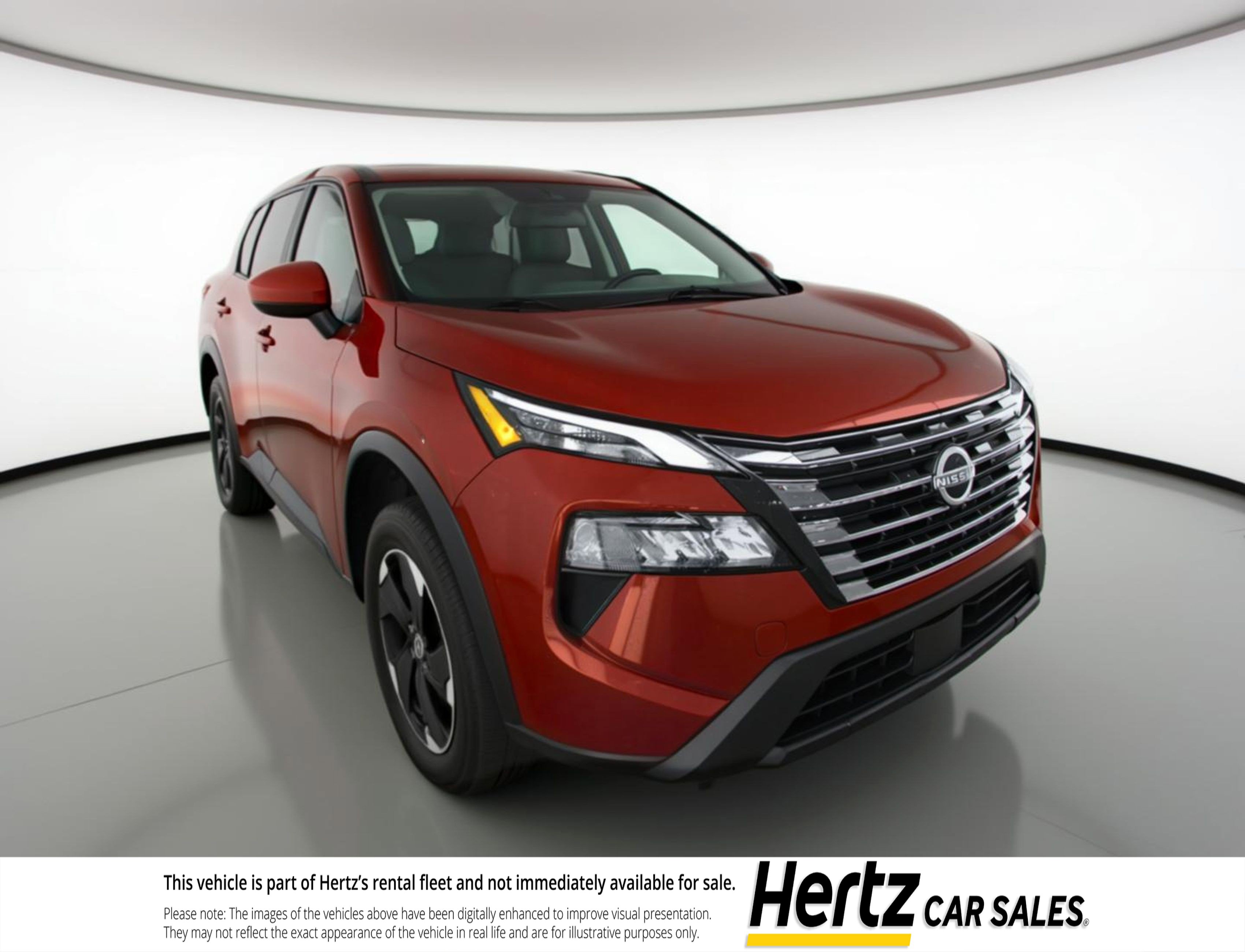 Used 2025 Nissan Rogue SV image 1