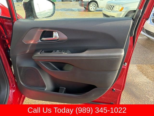 New 2026 Chrysler Voyager LX FWD image 40