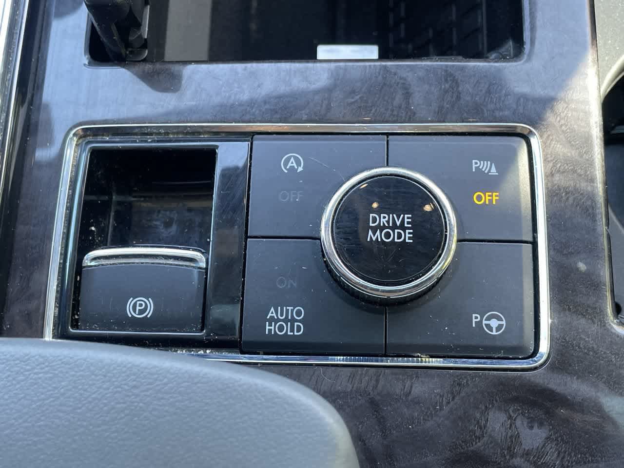 Used 2019 Lincoln Navigator Reserve AWD/4WD image 32