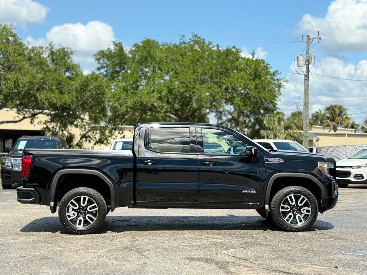 Used 2019 GMC Sierra 1500 AT4 w/ AT4 Premium Package image 13