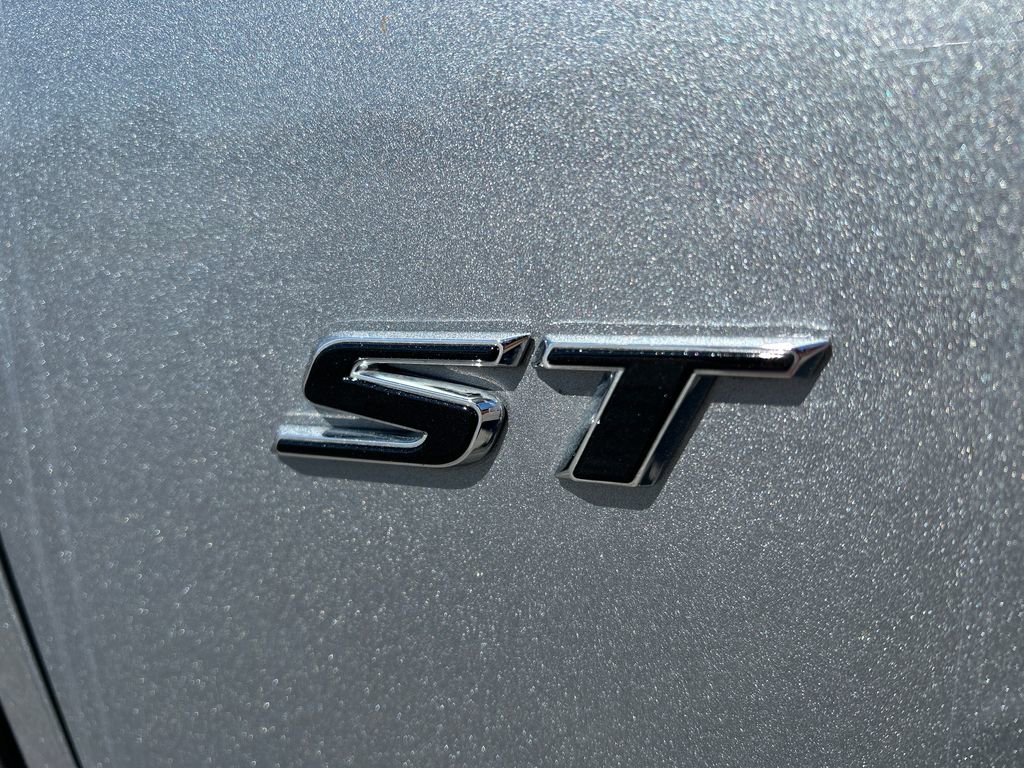 New 2026 Buick Enclave Sport Touring w/ Super Cruise Package image 11