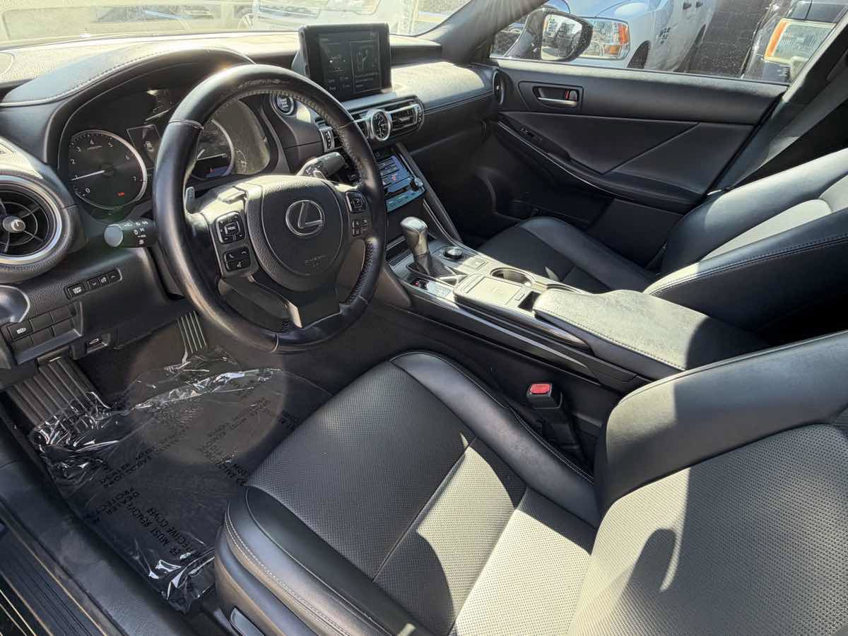 Used 2022 Lexus IS 300 w/ Accessory Package RWD image 11