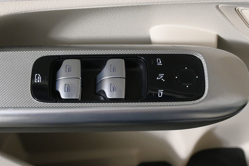 Certified 2026 Mercedes-Benz GLC 300 4MATIC image 26