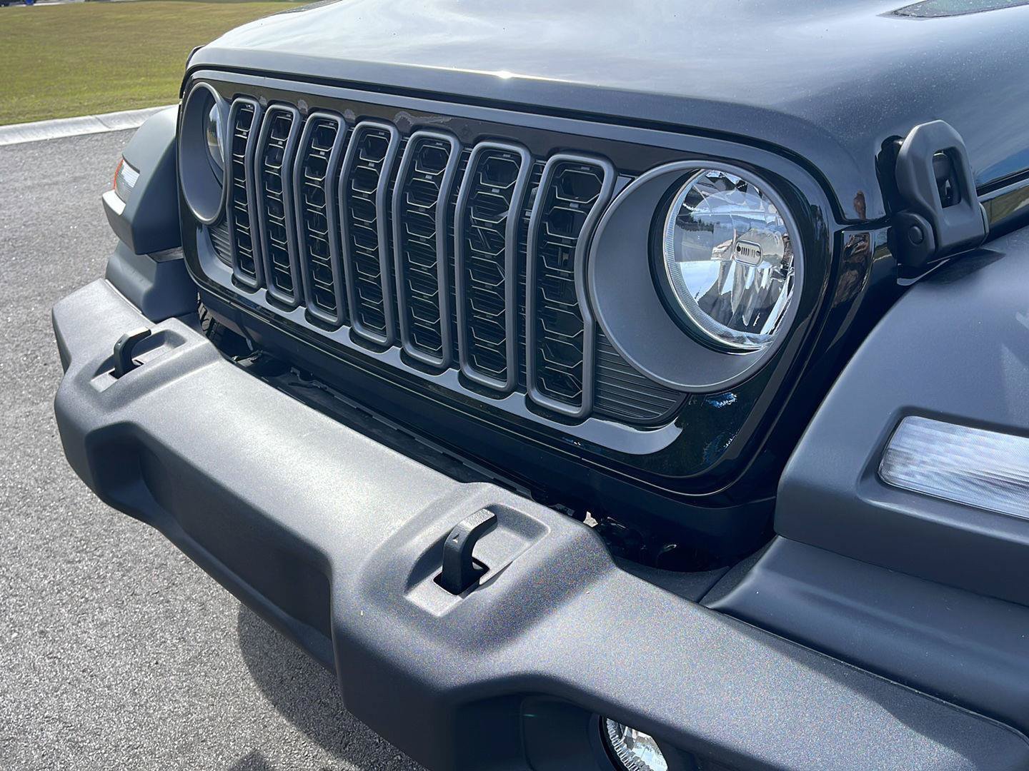 New 2026 Jeep Wrangler Unlimited Sport AWD/4WD image 13