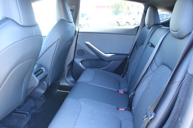 Used 2026 Tesla Model Y 2WD image 30