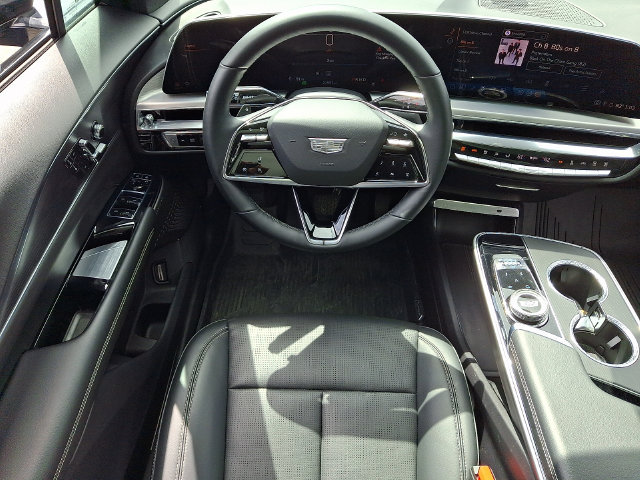Certified 2024 Cadillac Lyriq Luxury w/ LPO, Floor Liner Package AWD/4WD image 10
