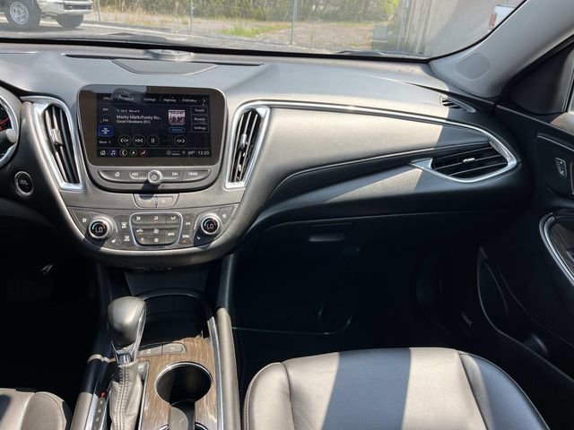 Used 2024 Chevrolet Malibu LT FWD image 11